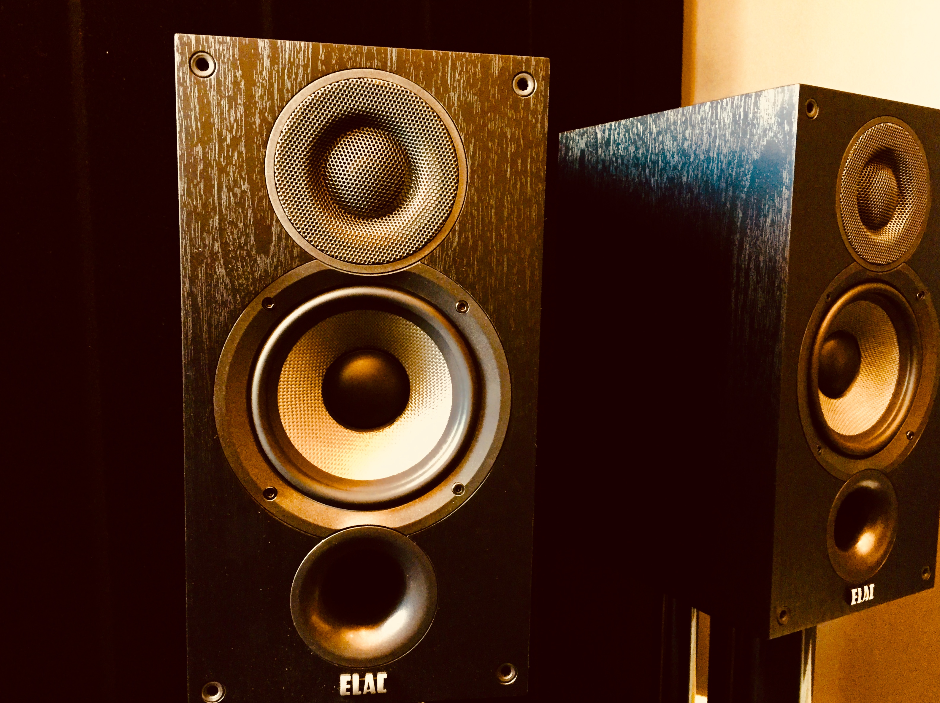 Elac Debut 6.2 speakers