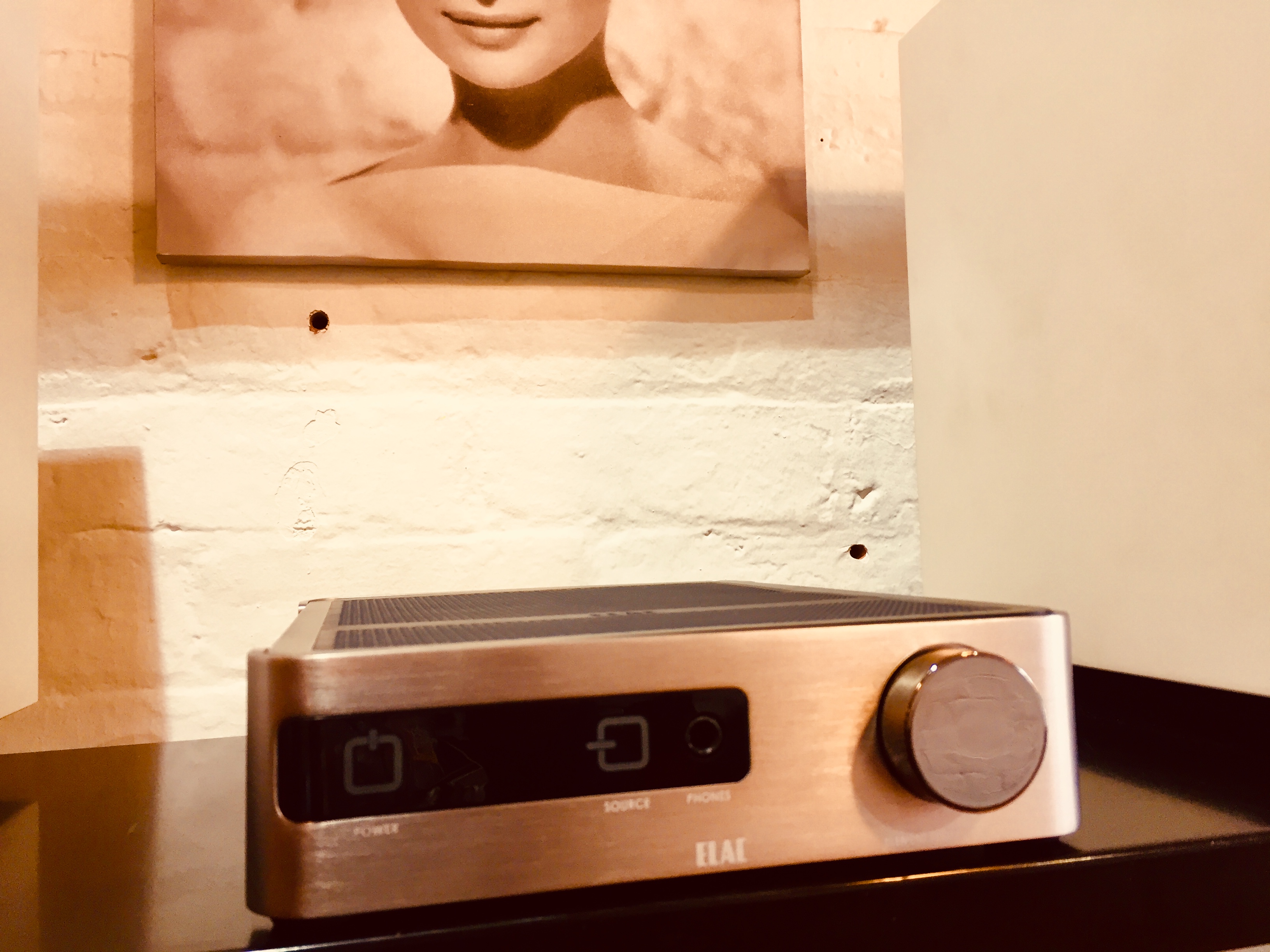 Elac EA-101 G amplifier